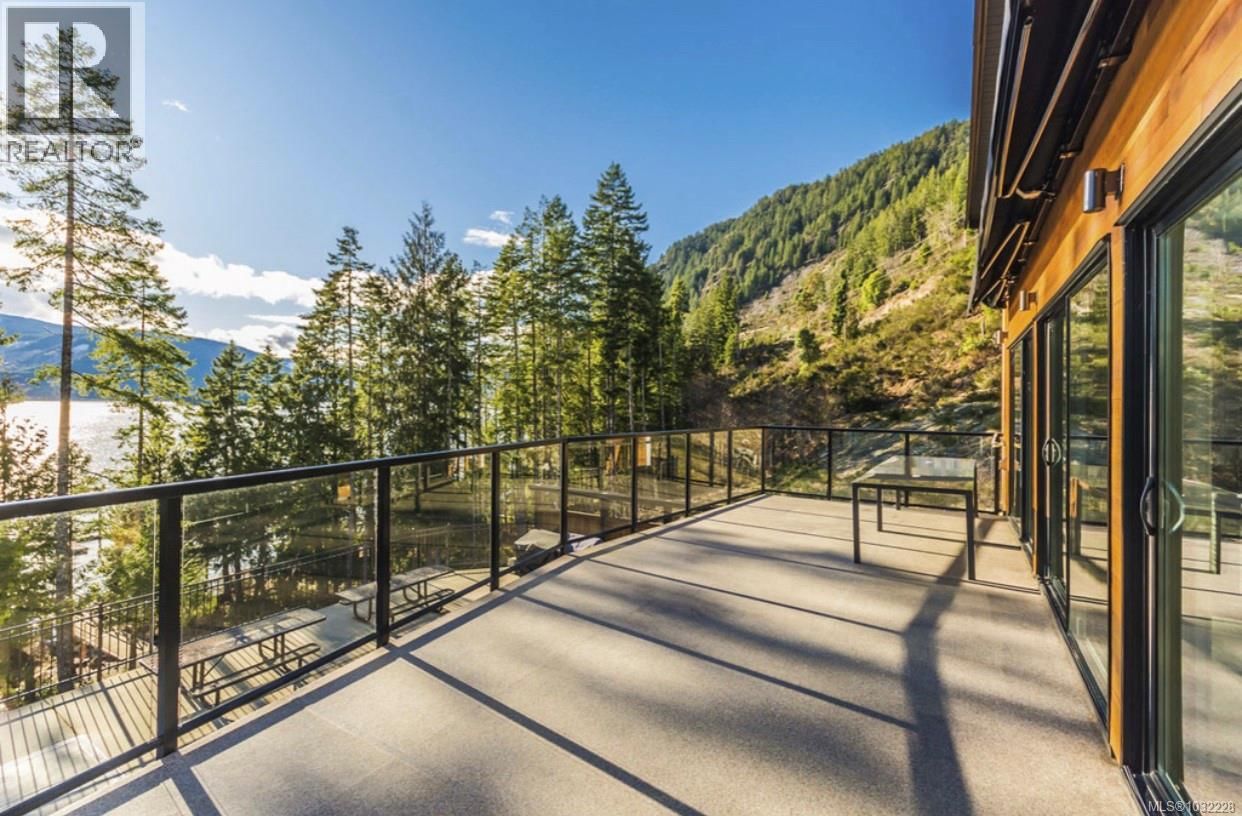 7405 COTTAGE WAY Image 42