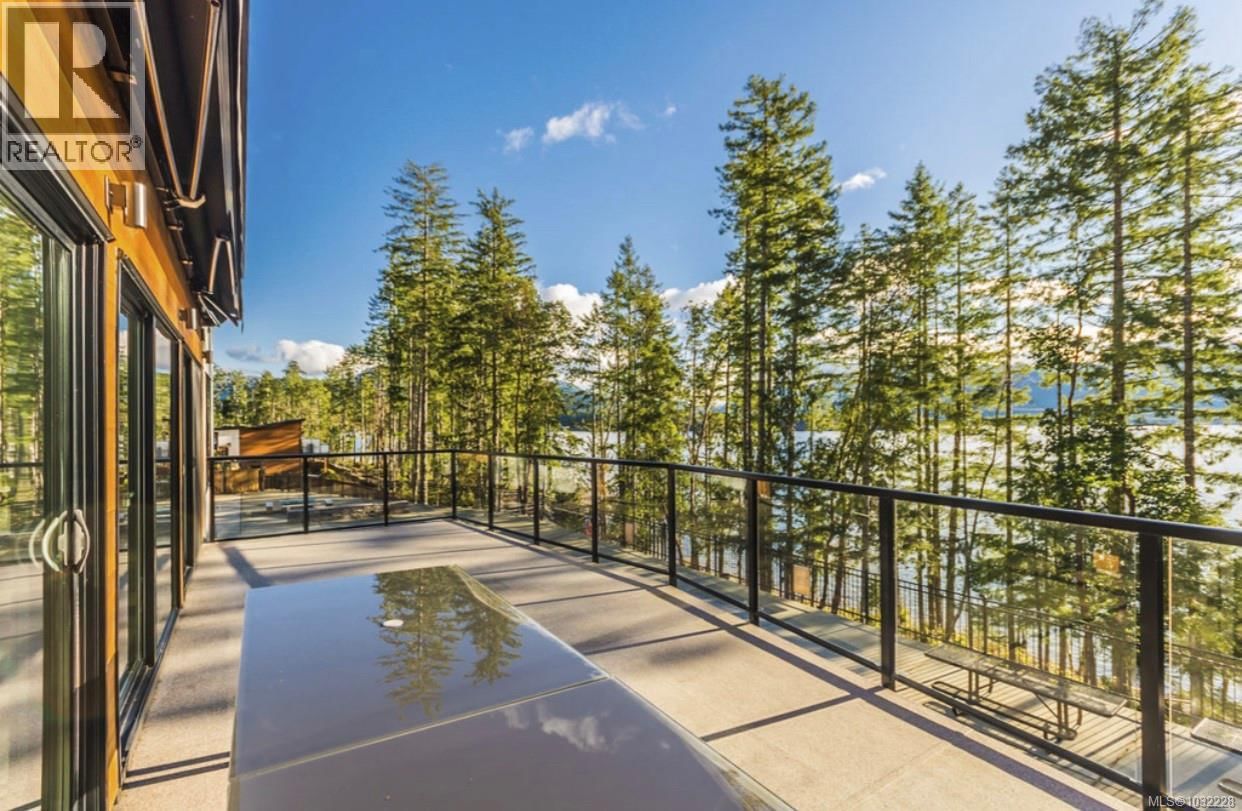 7405 COTTAGE WAY Image 44