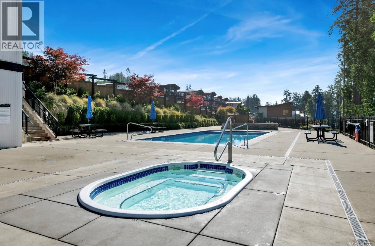 7405 COTTAGE WAY Image 8