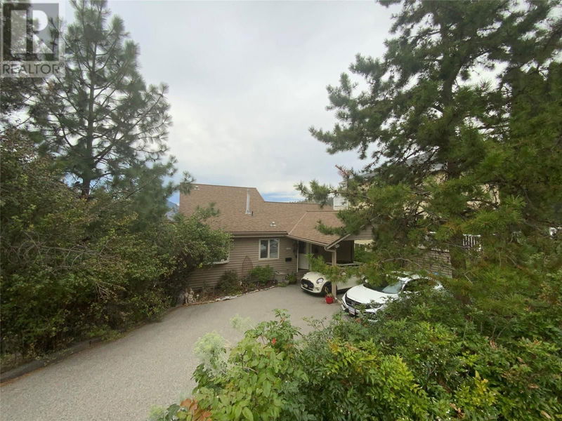 186 Dewdney Crescent, Penticton, British Columbia (MLS 10322344)