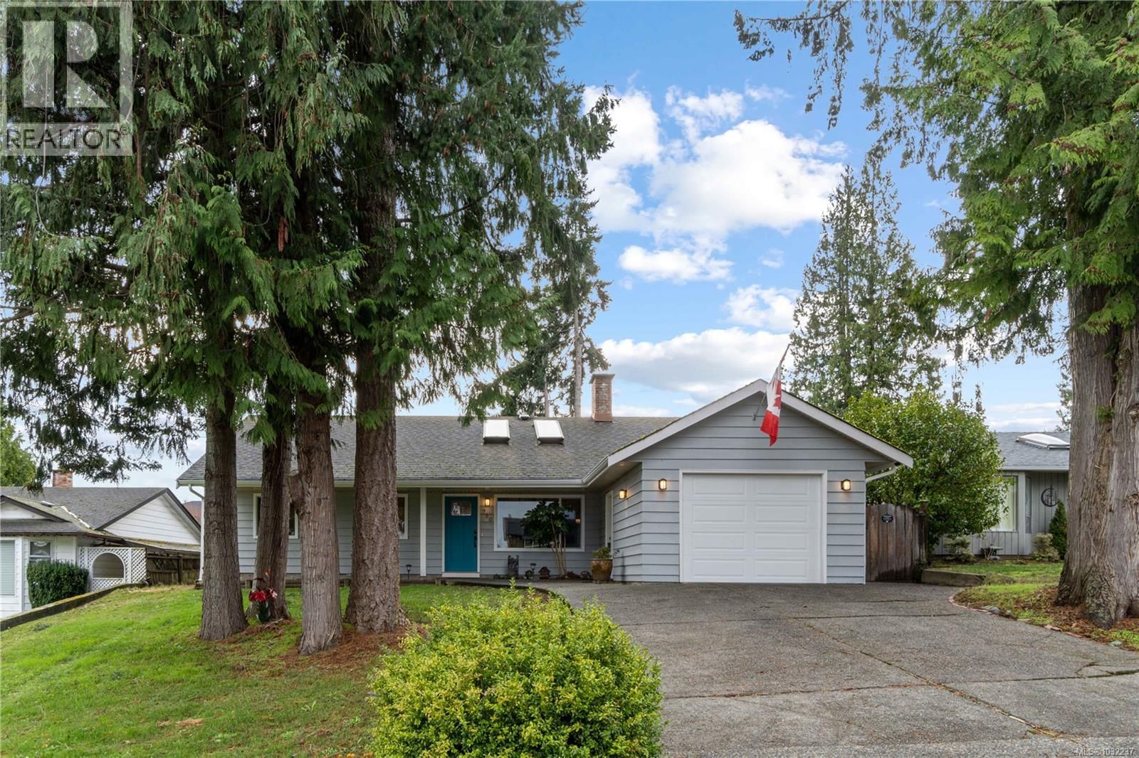750 Bradbury Avenue property photo
