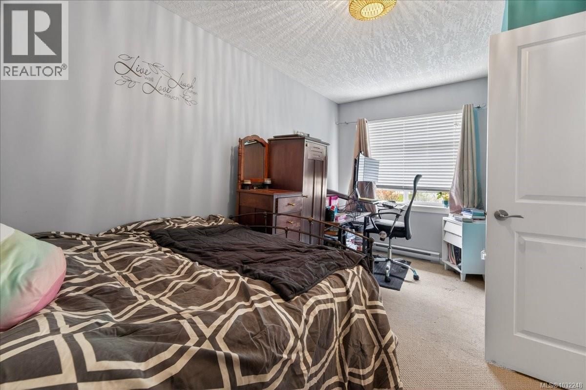 2460 DRIFTWOOD PLACE Image 24