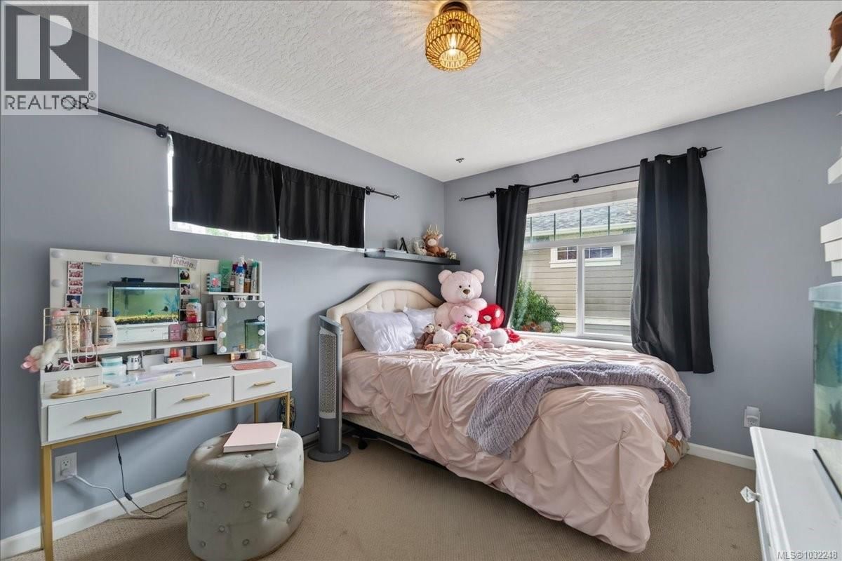 2460 DRIFTWOOD PLACE Image 25