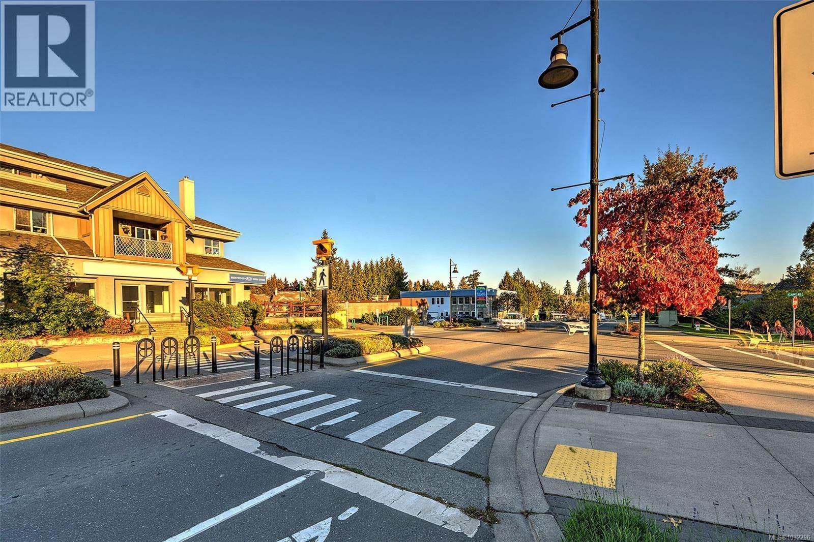 7037 WALLACE DRIVE Image 36