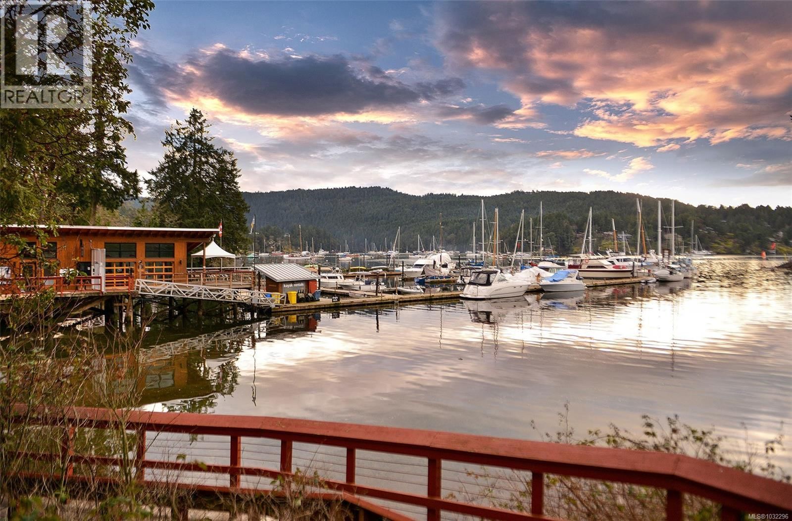 7037 WALLACE DRIVE Image 39