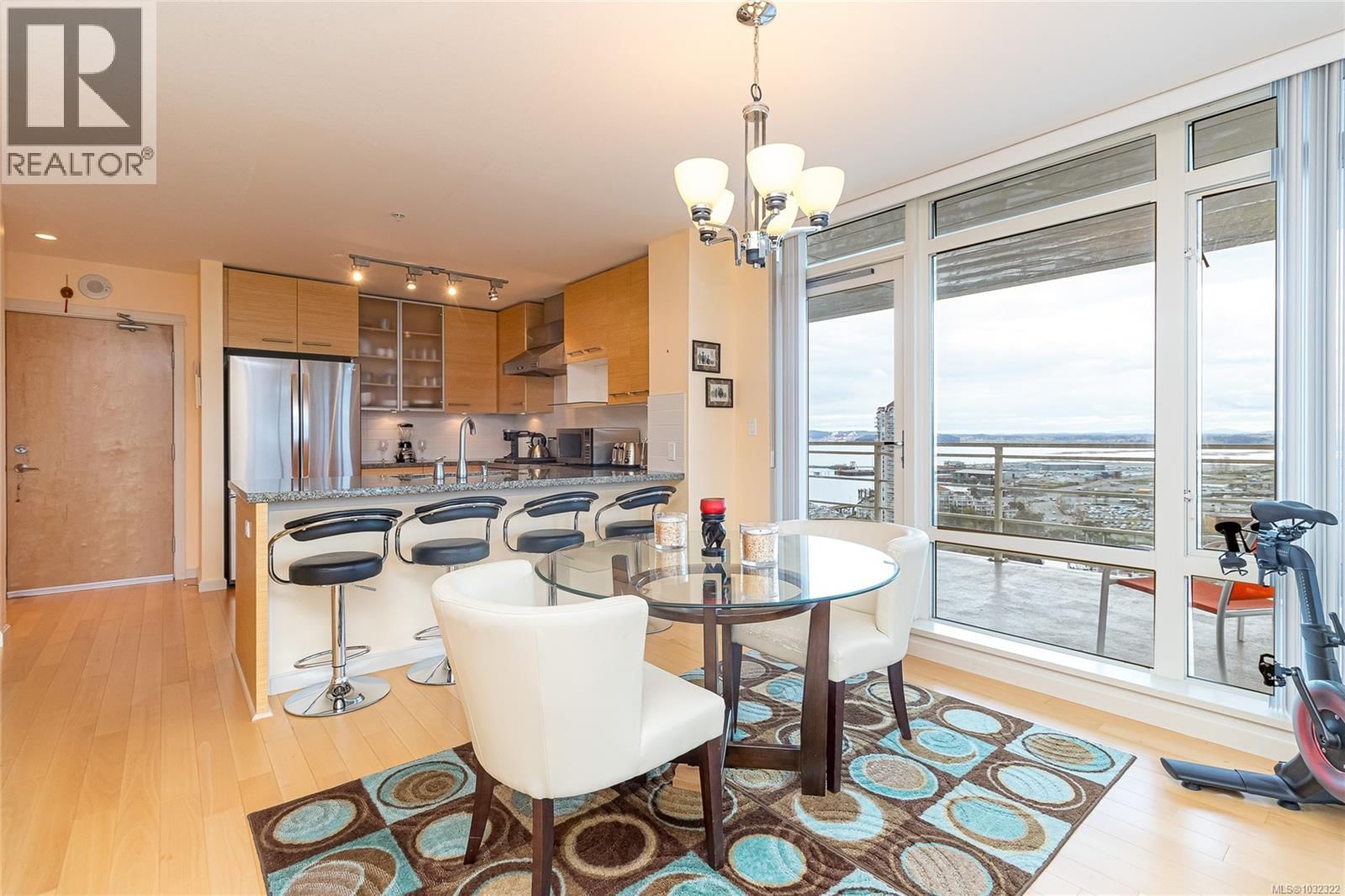 1402 38 Front Street property photo