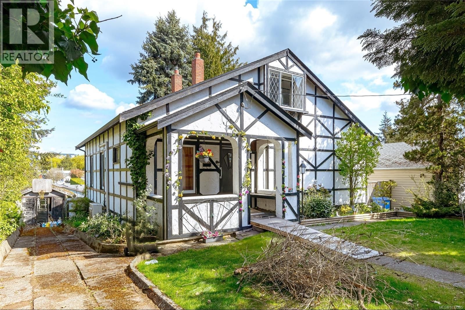 824 ELLERY STREET Image 1