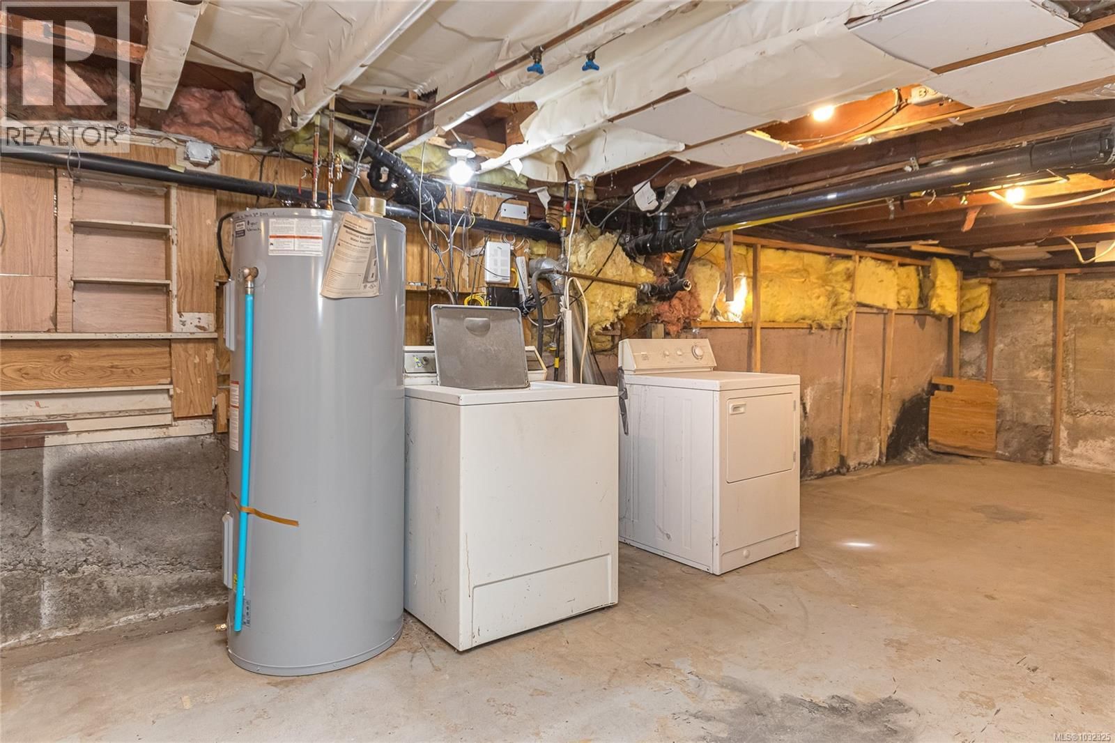 824 ELLERY STREET Image 13