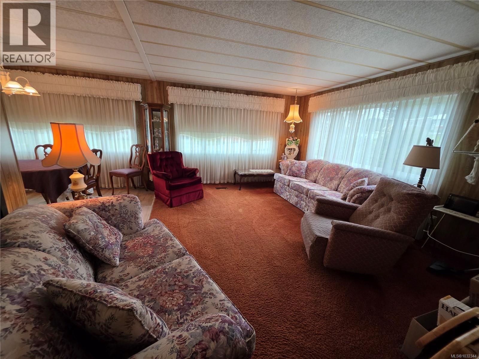 13 - 4935 BROUGHTON STREET Image 6