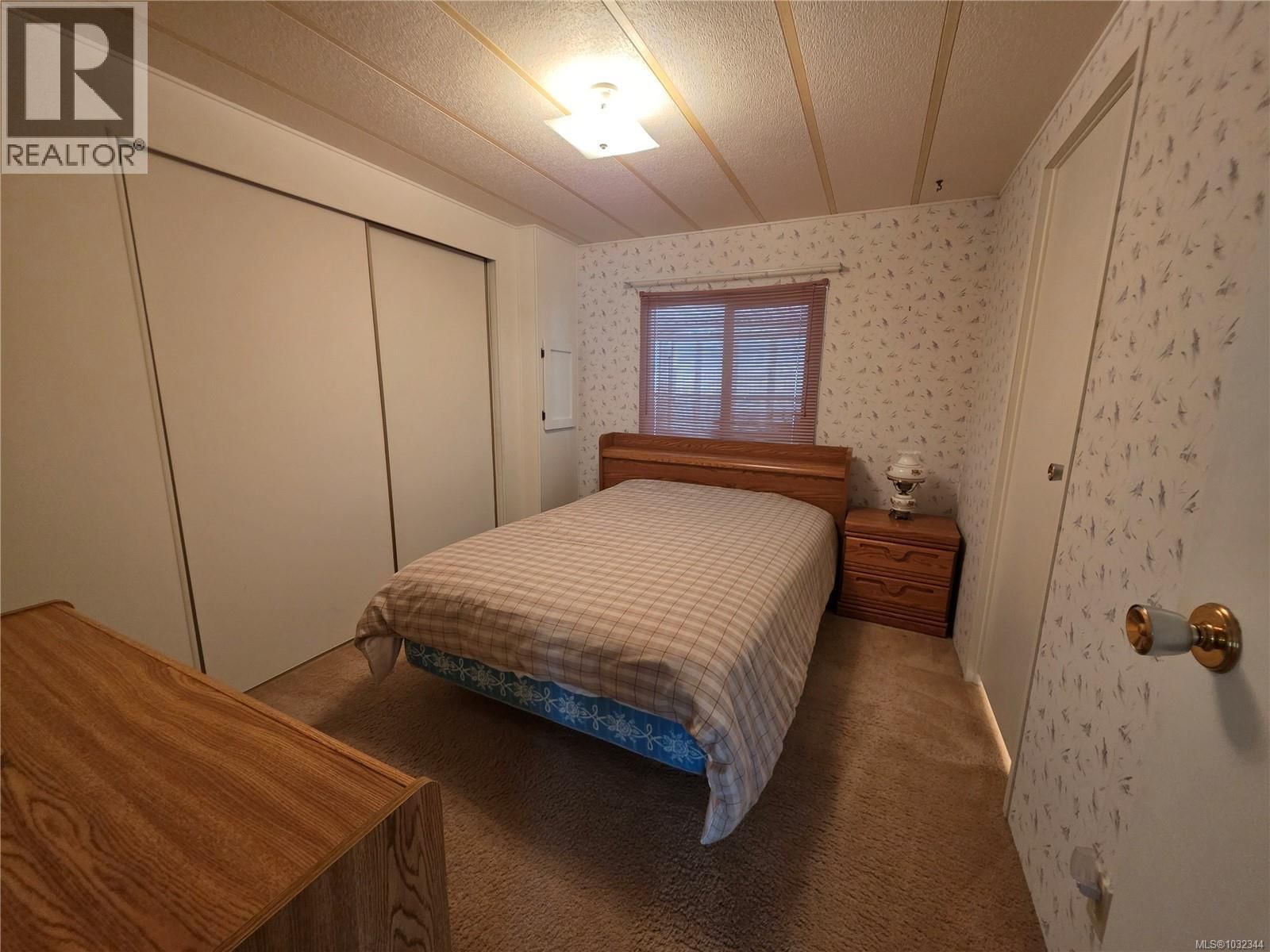 13 - 4935 BROUGHTON STREET Image 9