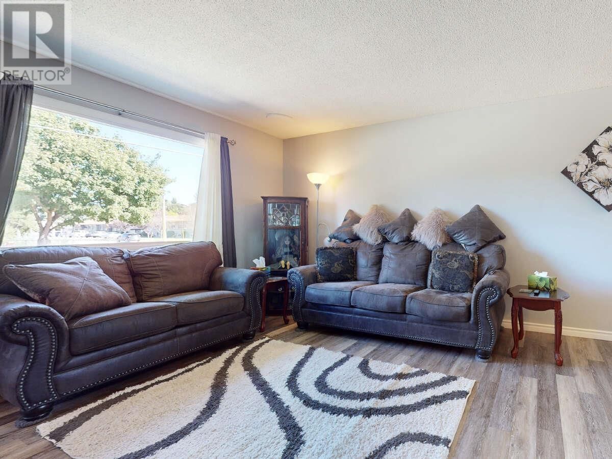 13608 RUMBALL AVENUE Image 15