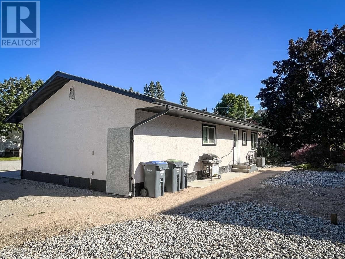 13608 RUMBALL AVENUE Image 5