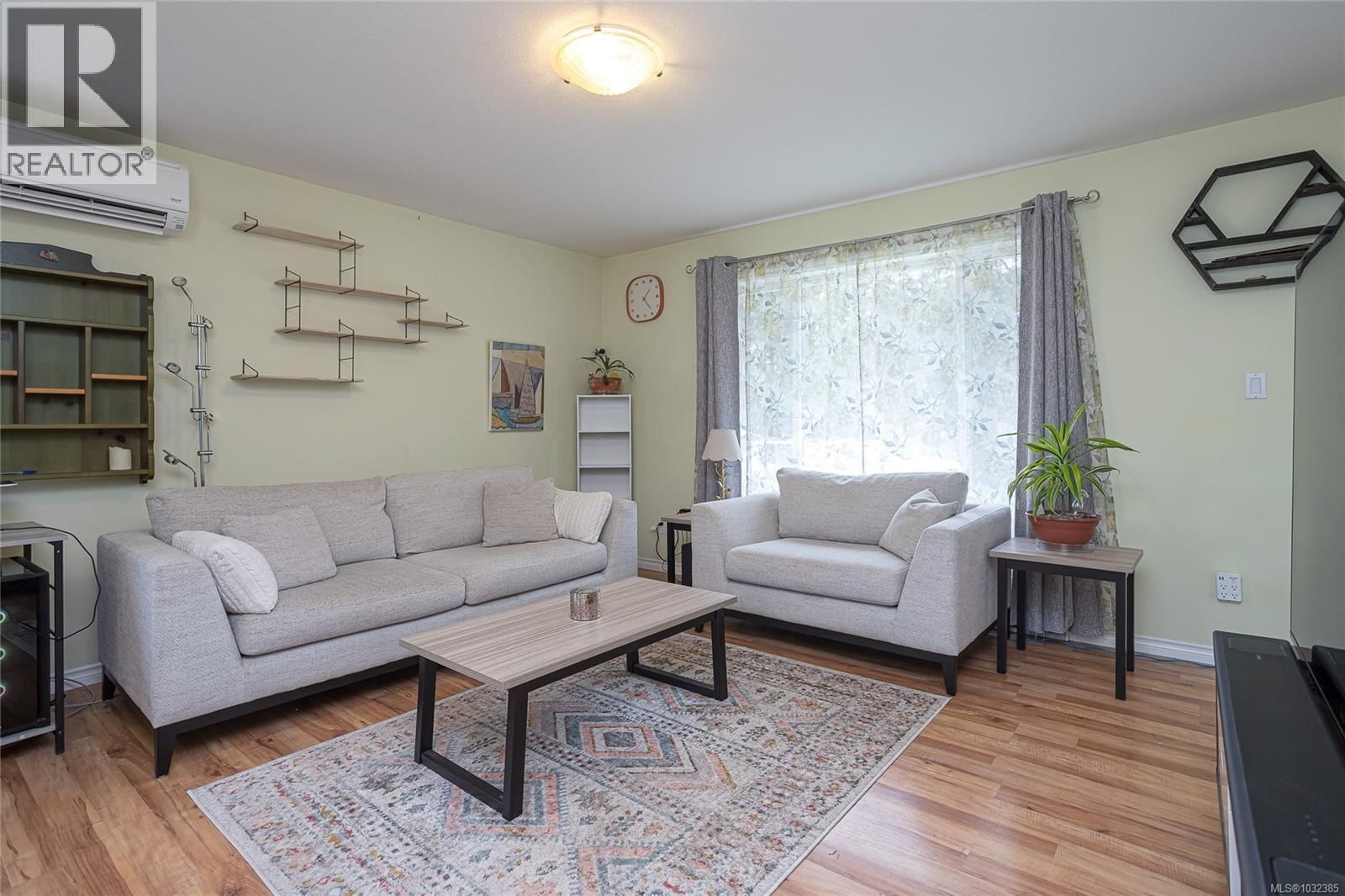 2168 Yellow Point Road property photo
