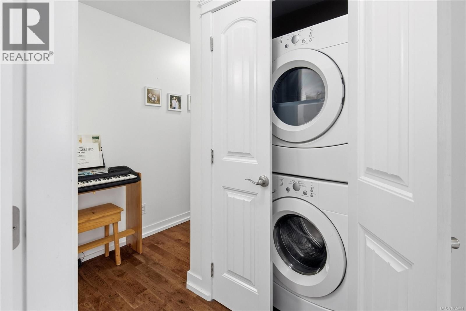 2272 FRENCH ROAD NORTH Image 54