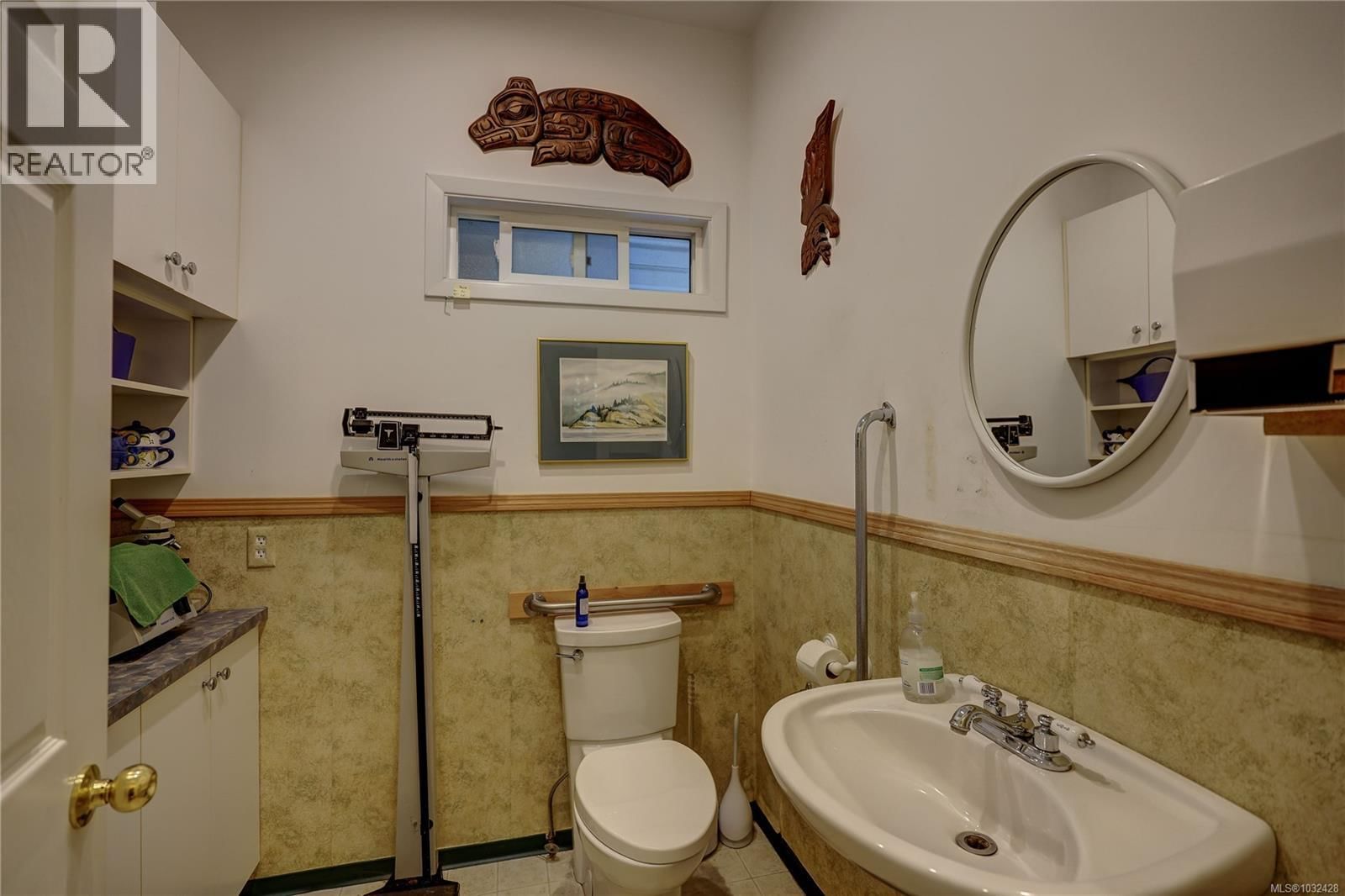 525 PIONEER CRESCENT Image 53