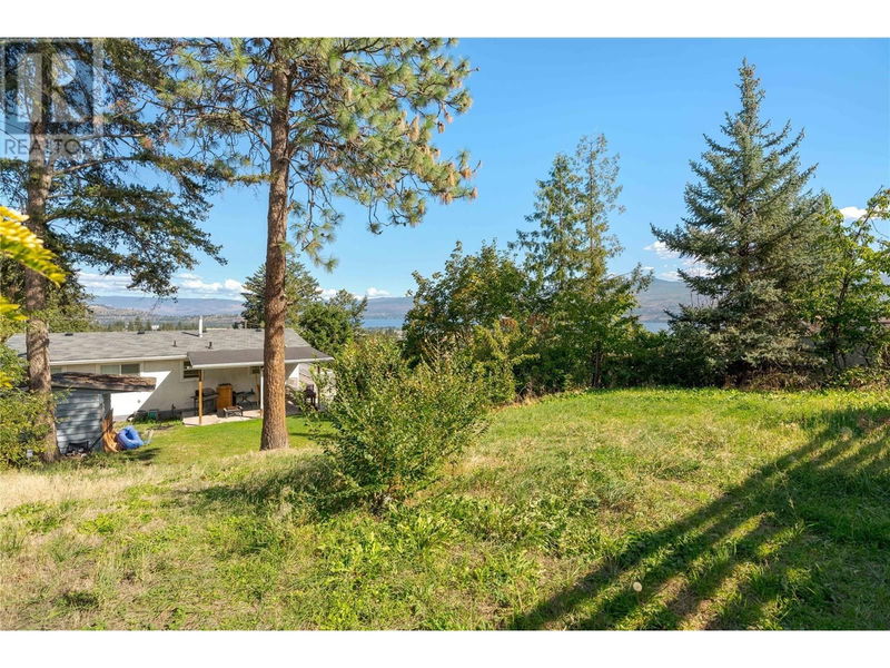 3756 Salloum Road, West Kelowna, British Columbia (MLS 10324334)