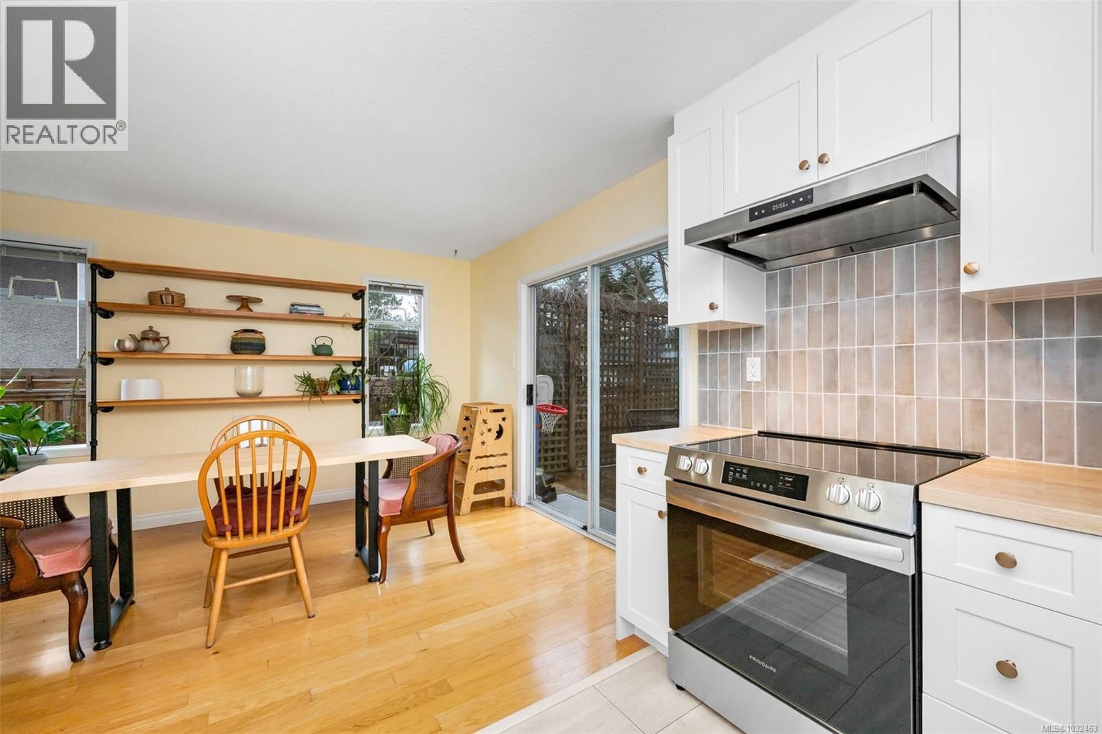 2624 FORBES STREET Image 18