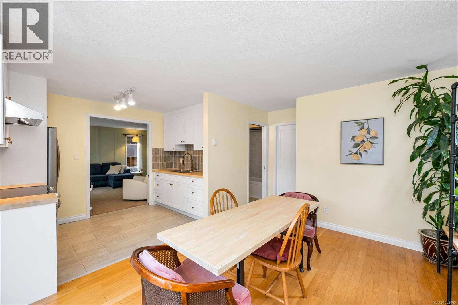 2624 FORBES STREET Image 27