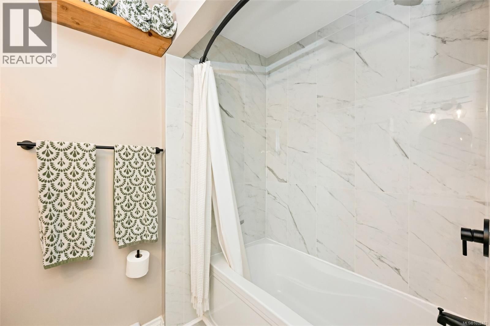 2624 FORBES STREET Image 38