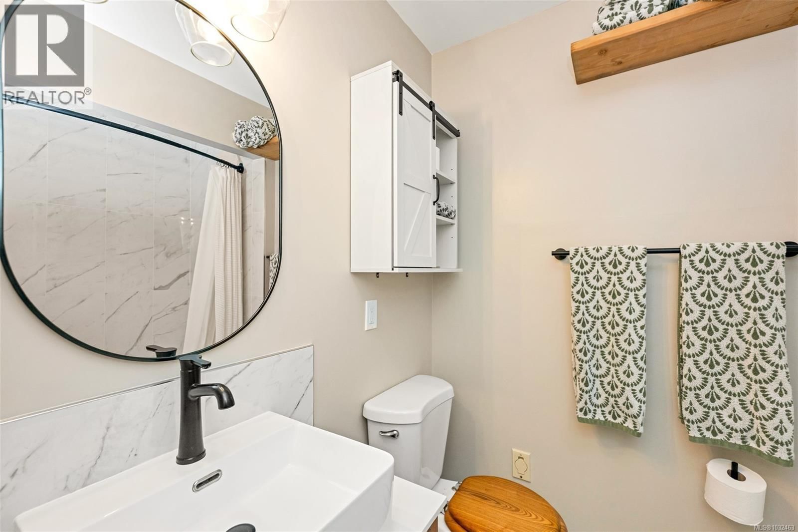 2624 FORBES STREET Image 39