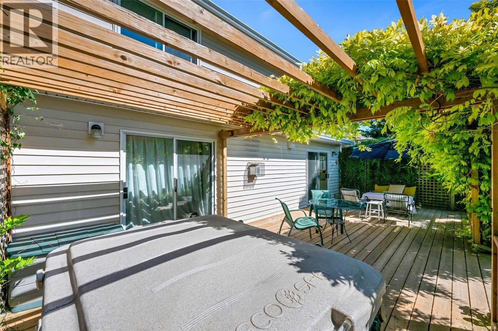 2624 FORBES STREET Image 47