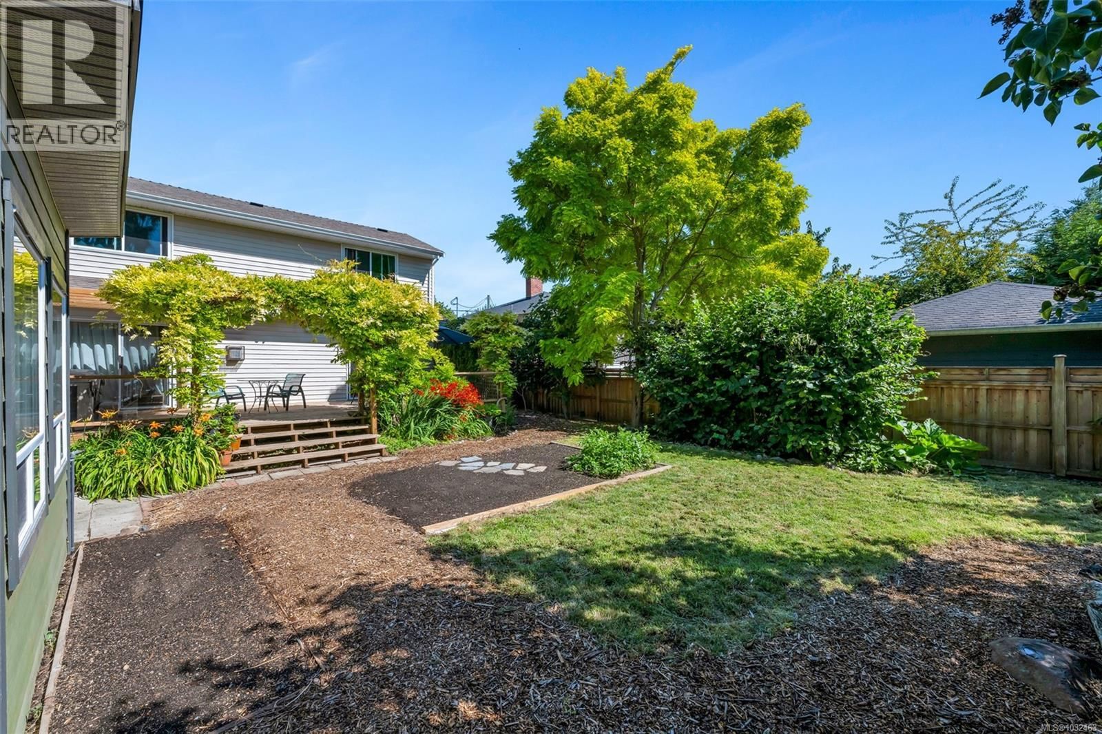 2624 FORBES STREET Image 53