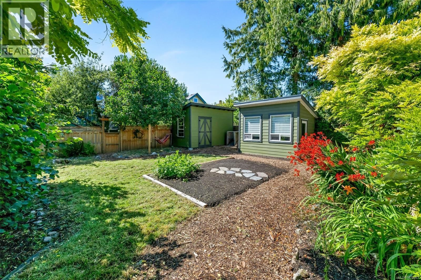 2624 FORBES STREET Image 58