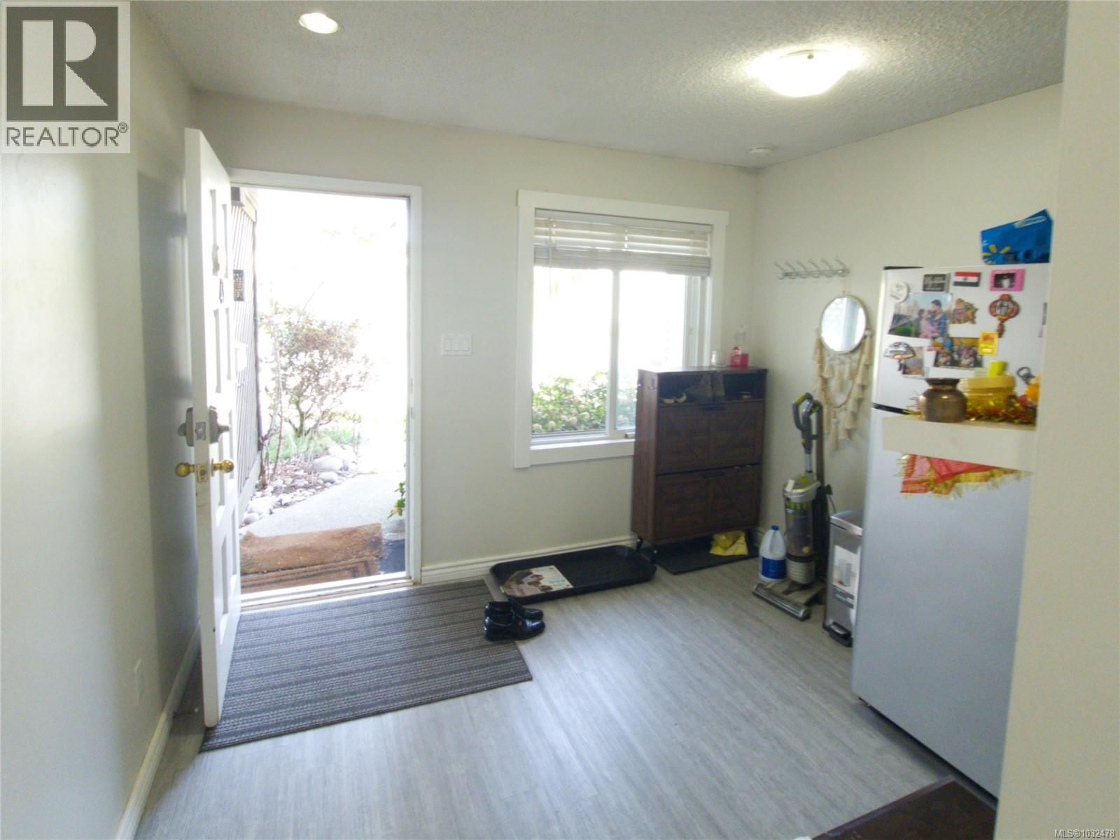 43 - 444 BRUCE AVENUE Image 2