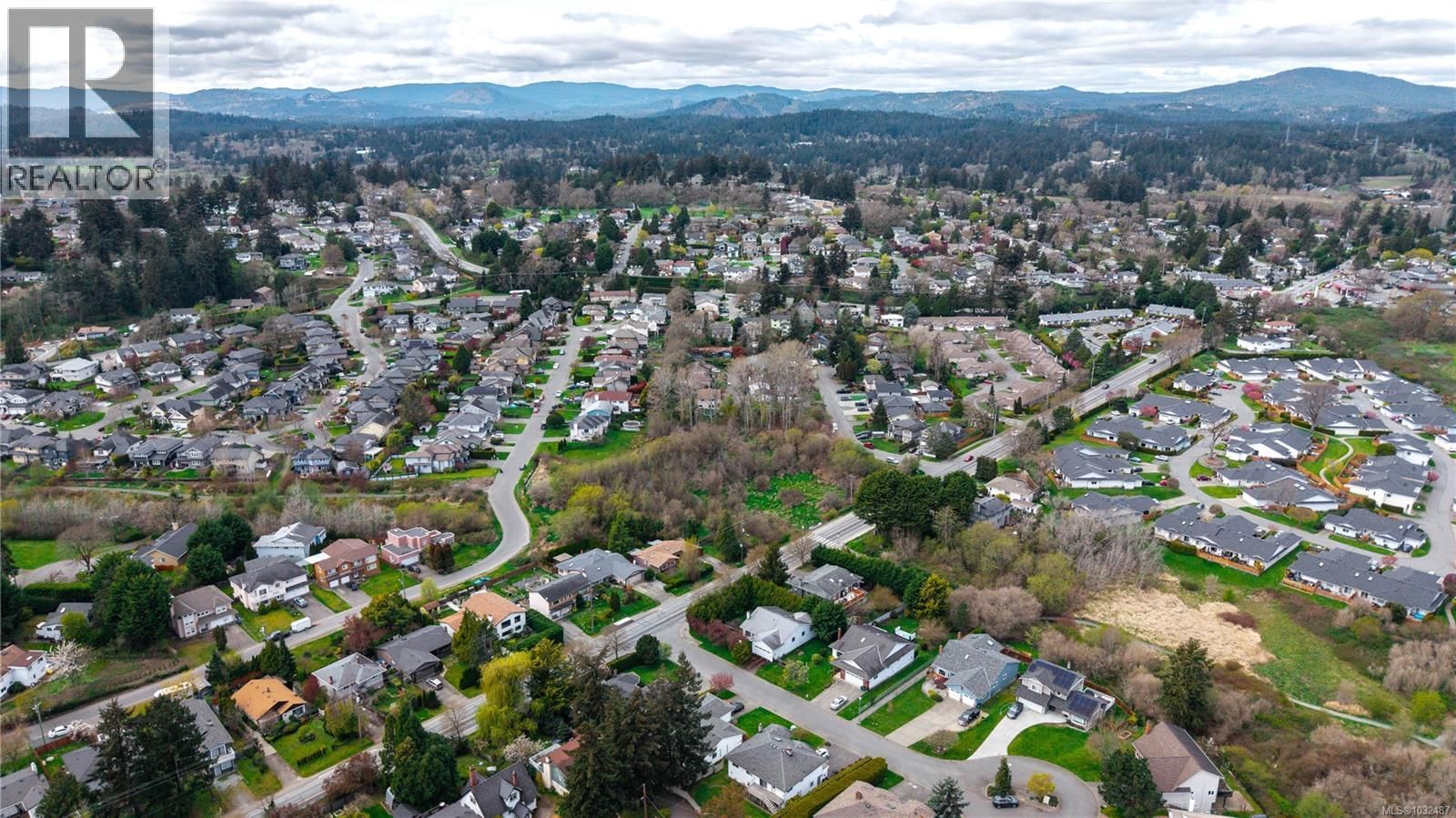 4104 INTERURBAN ROAD Image 10