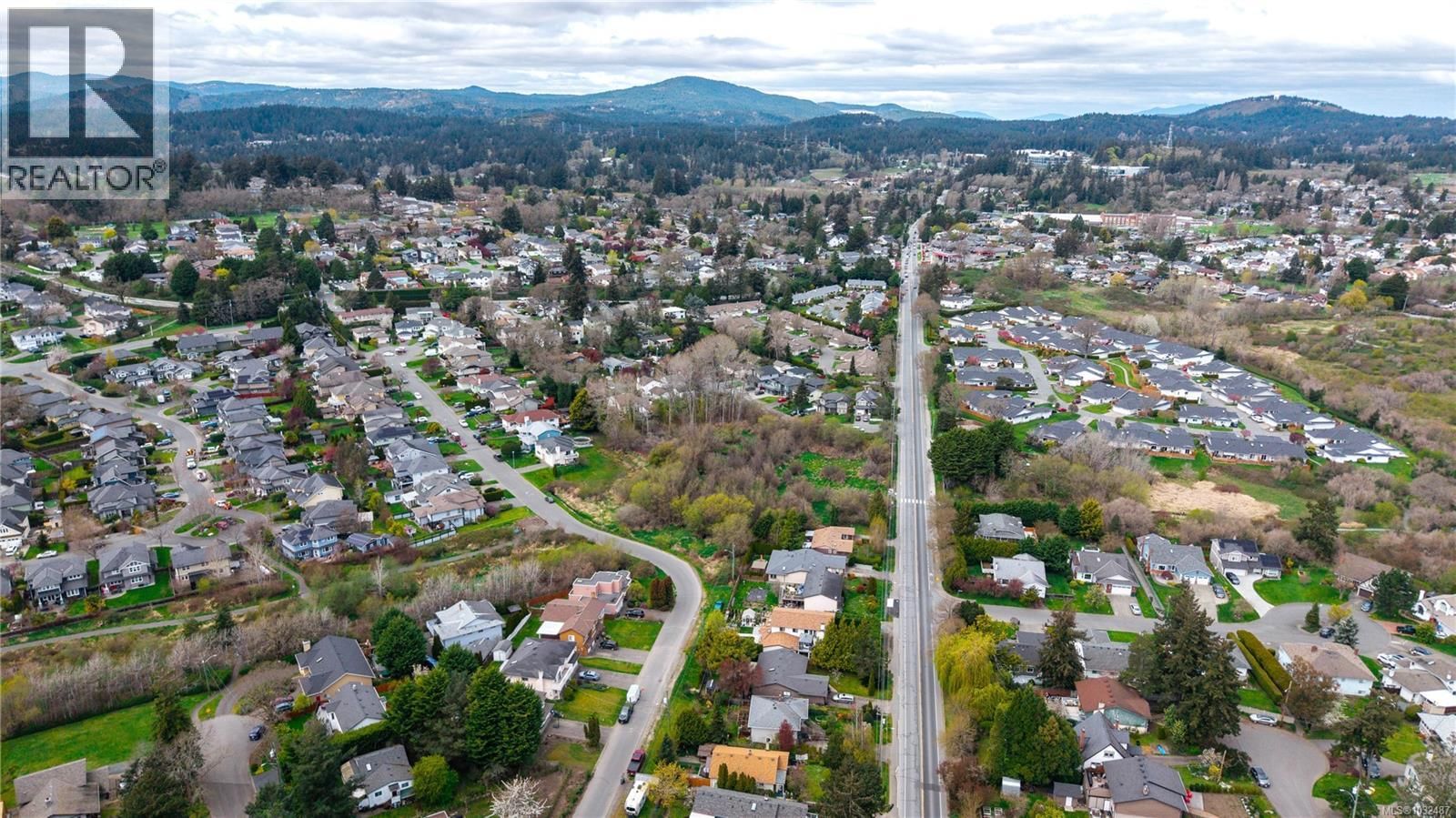 4104 INTERURBAN ROAD Image 11