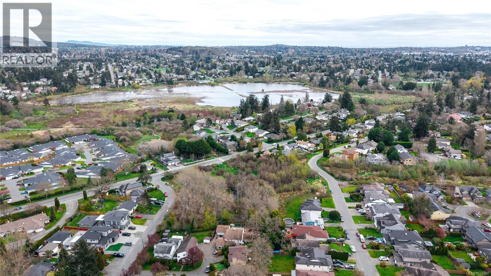 4104 Interurban Road property photo