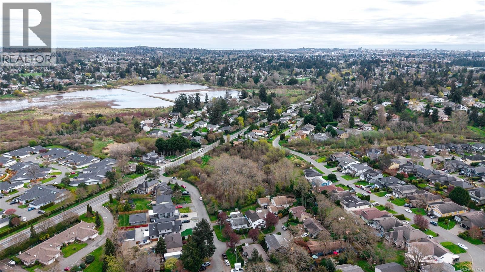 4104 Interurban Road property photo
