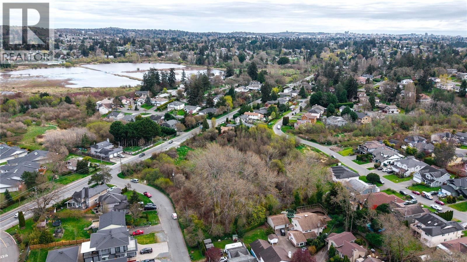 4104 Interurban Road property photo