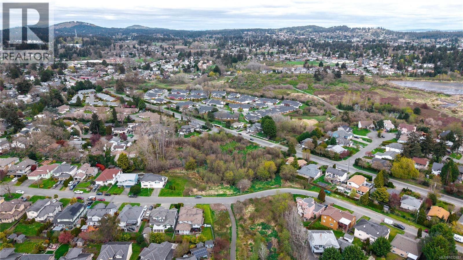 4104 INTERURBAN ROAD Image 7