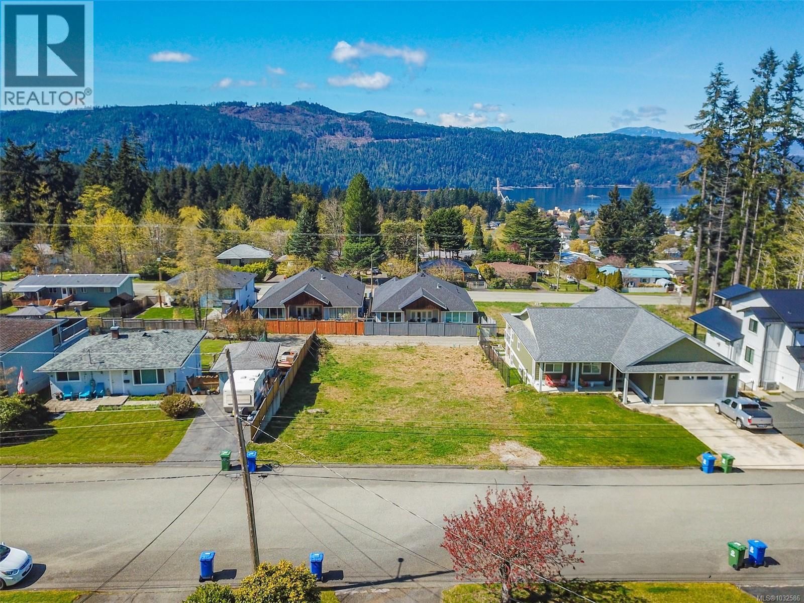 2282 14TH AVENUE Image 2