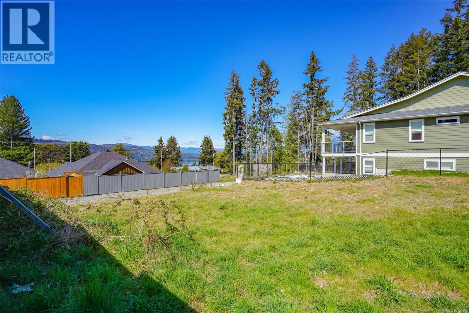 2282 14TH AVENUE Image 8