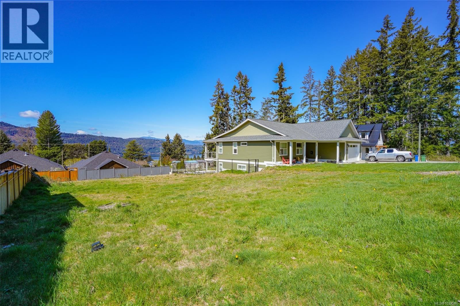 2282 14TH AVENUE Image 9