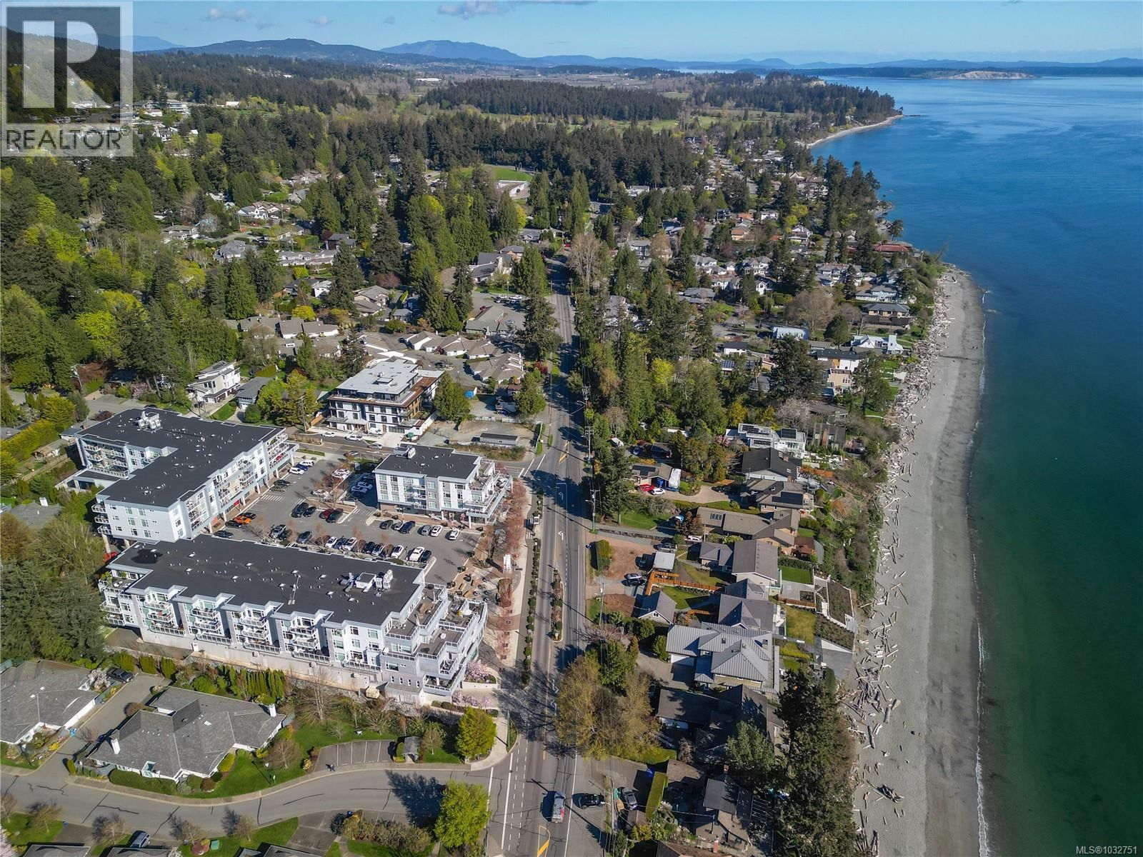 214 5120 Cordova Bay Road property photo