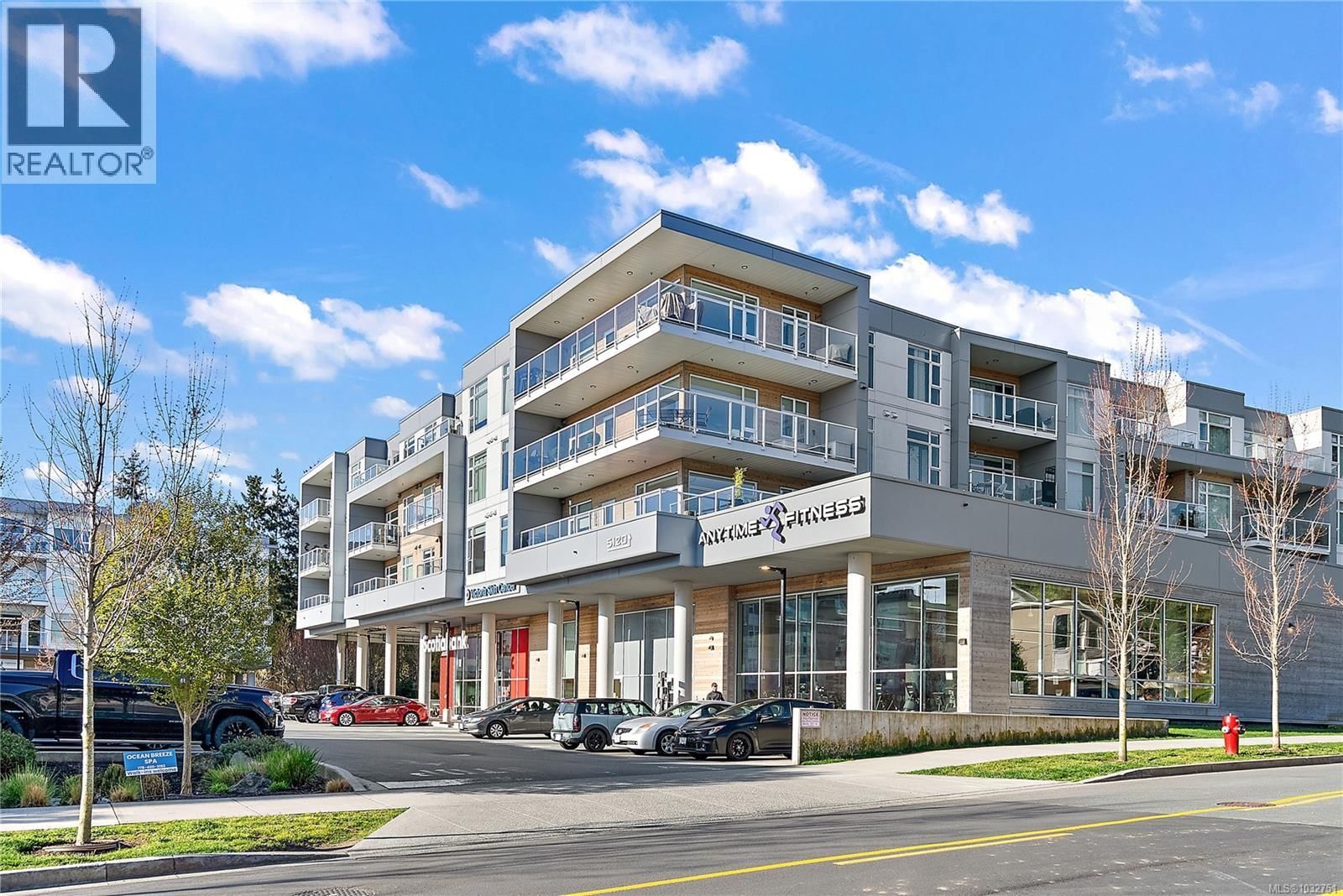 214 5120 Cordova Bay Road property photo