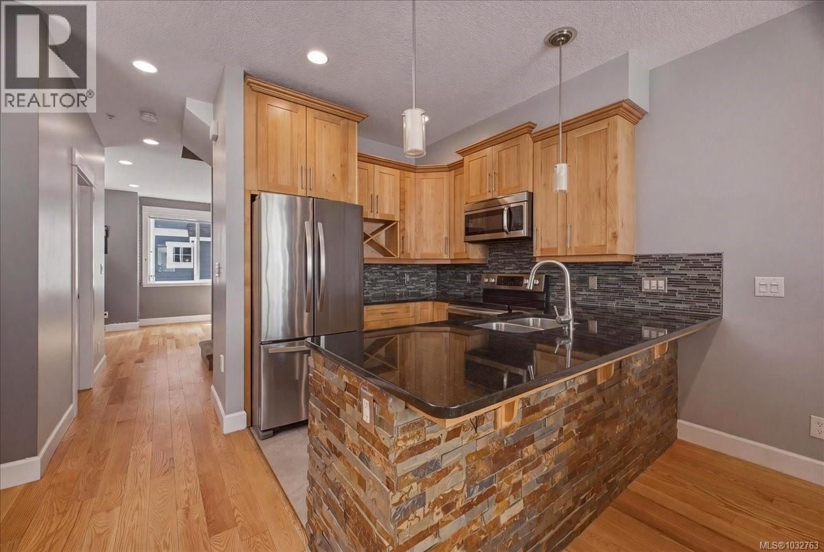 112 6057 DOUMONT Road property photo