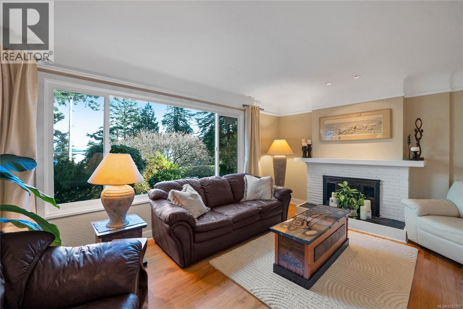 2229 Arbutus Road