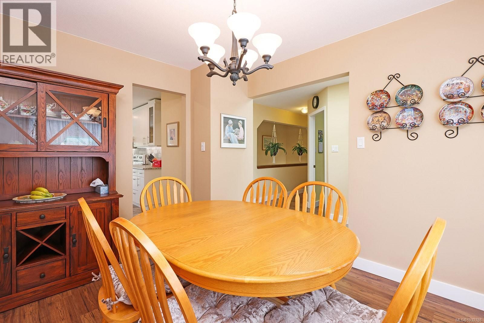 4240 BRIARDALE ROAD Image 15