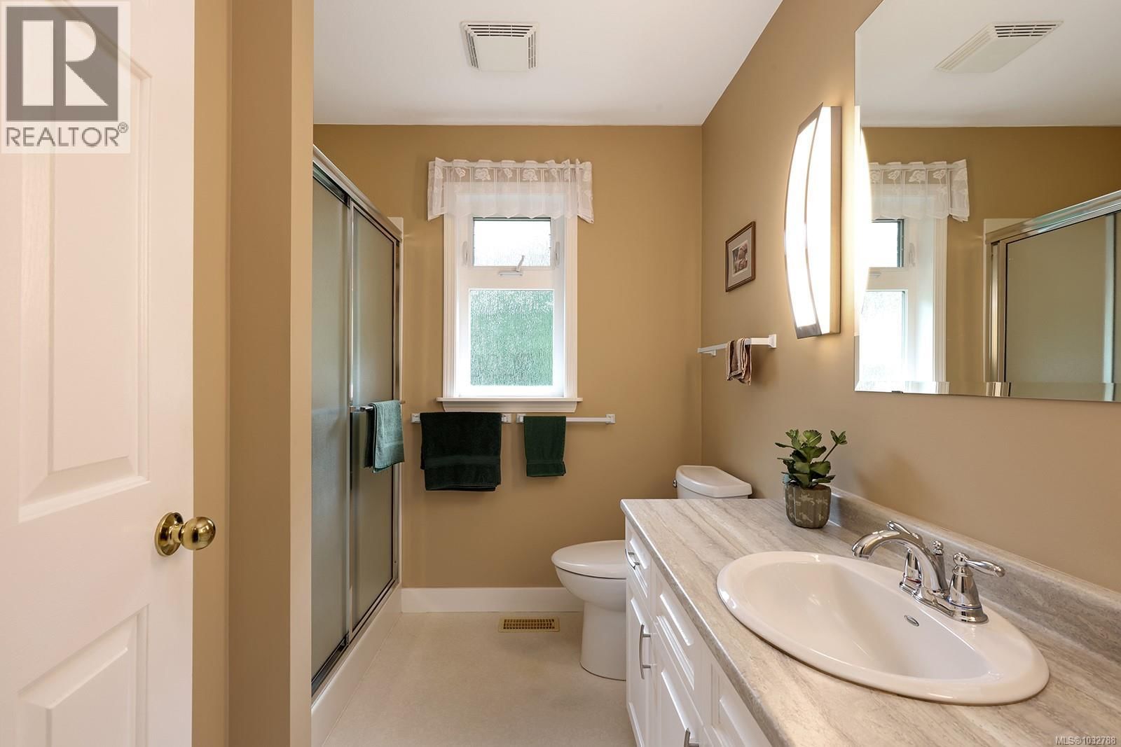 4240 BRIARDALE ROAD Image 21