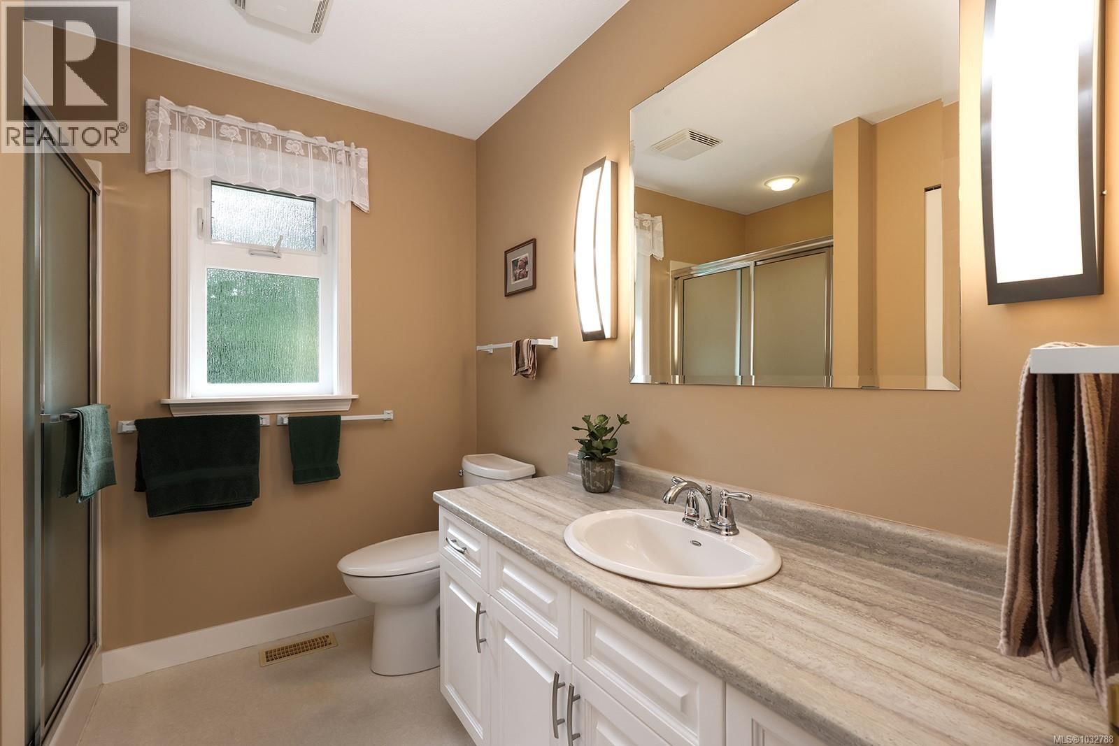 4240 BRIARDALE ROAD Image 22