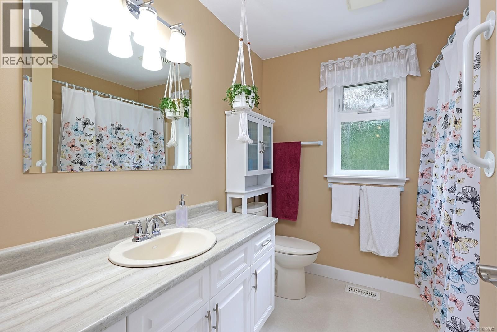 4240 BRIARDALE ROAD Image 24