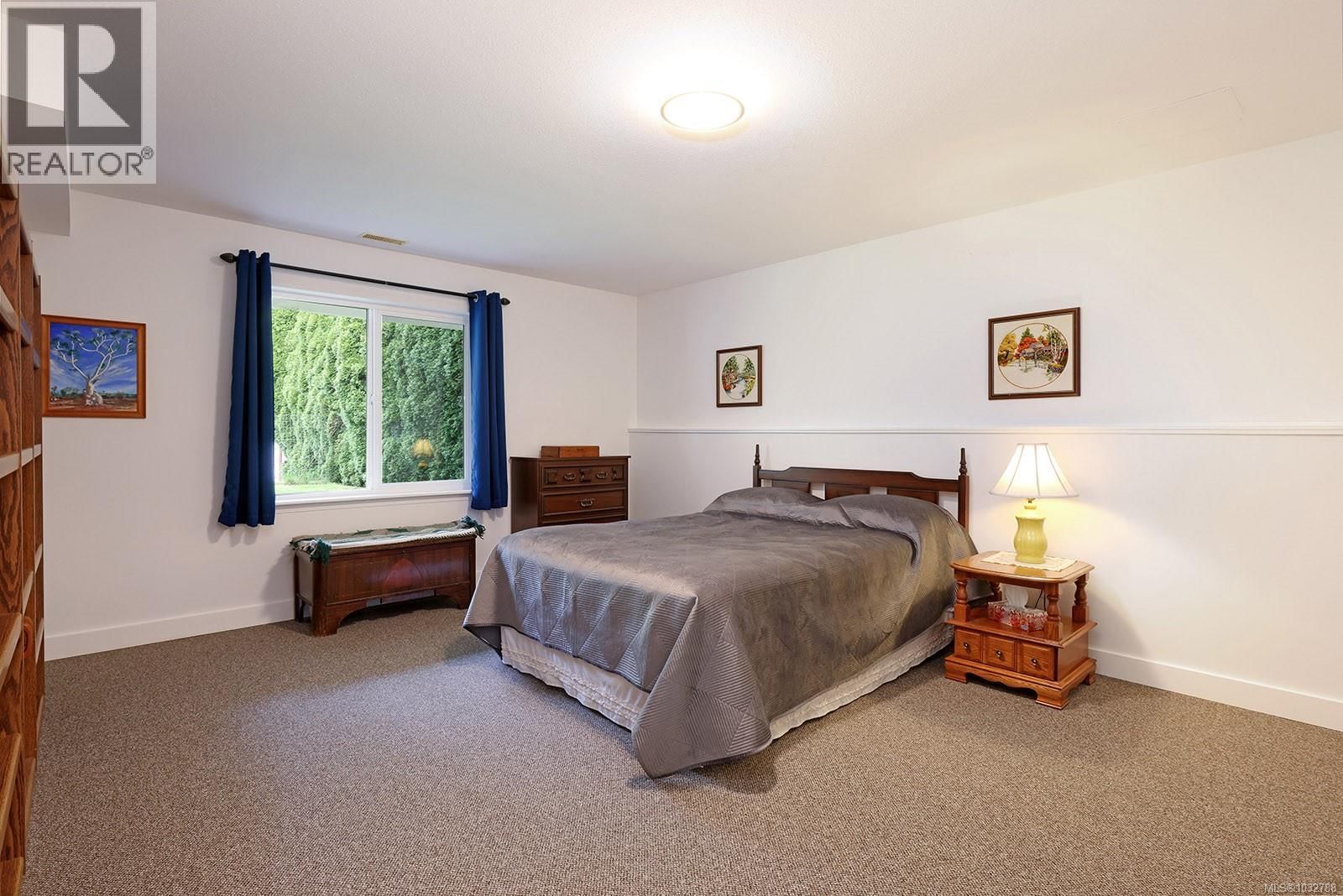 4240 BRIARDALE ROAD Image 34