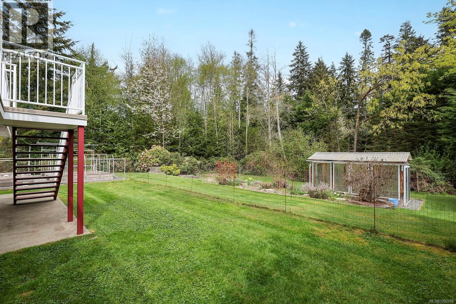 4240 BRIARDALE ROAD Image 44