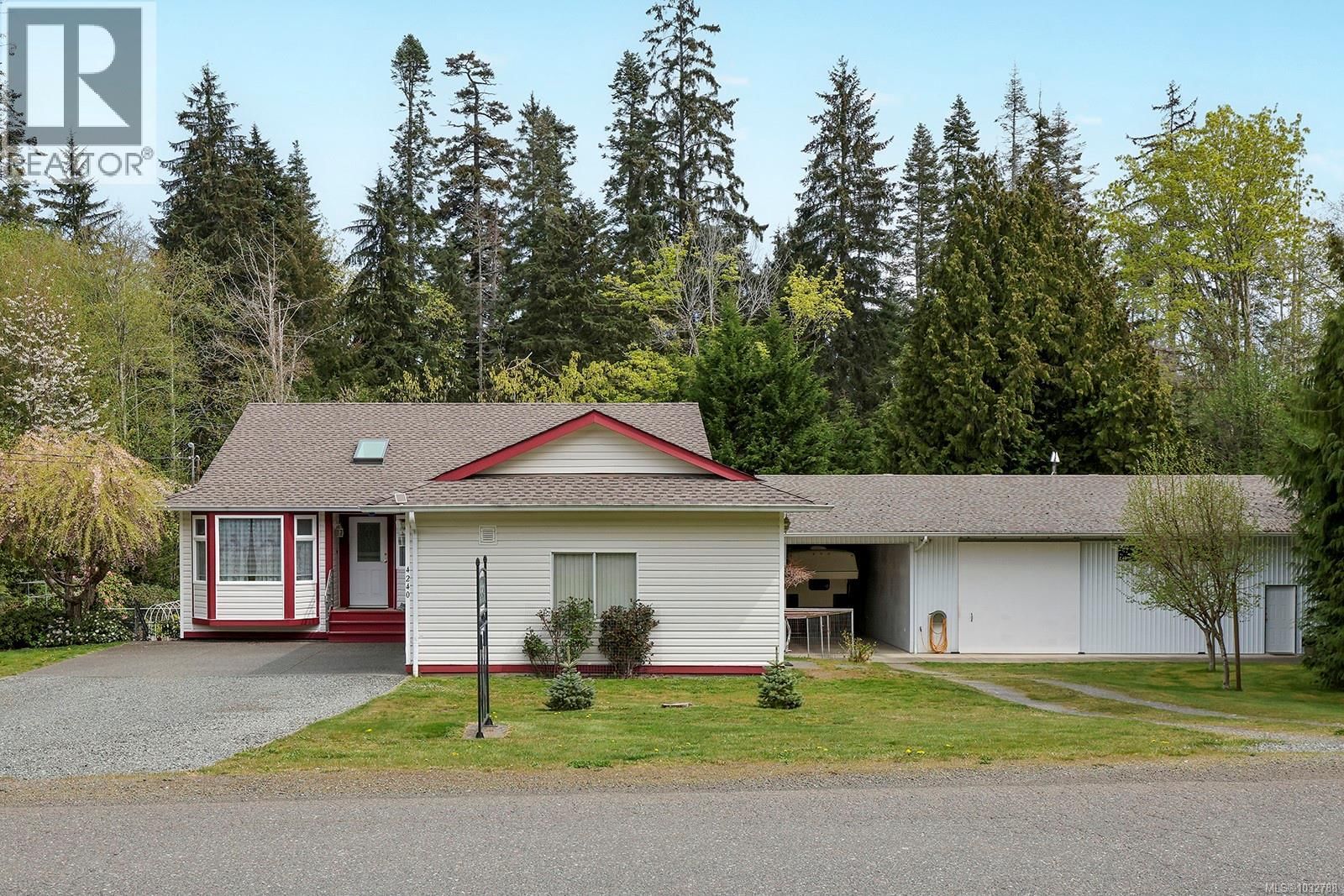 4240 BRIARDALE ROAD Image 5