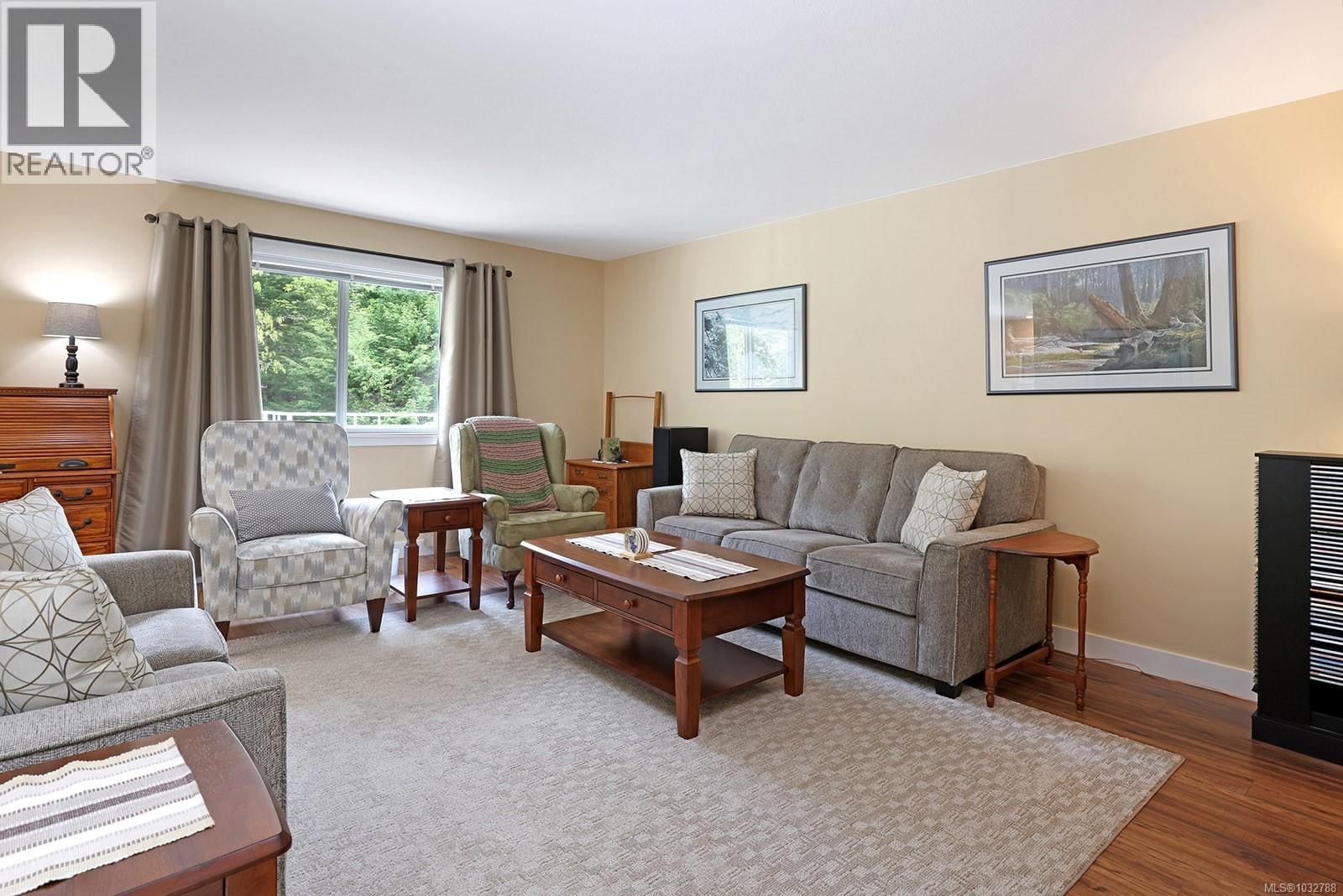 4240 BRIARDALE ROAD Image 7