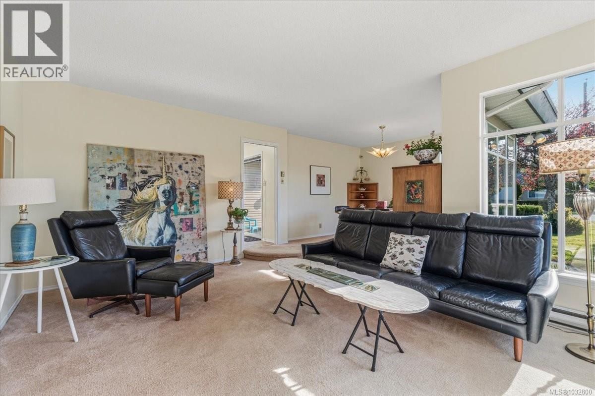 1095 PEPPER PLACE Image 21